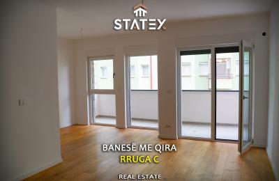 Banesë 95m² me Qira - Rruga C